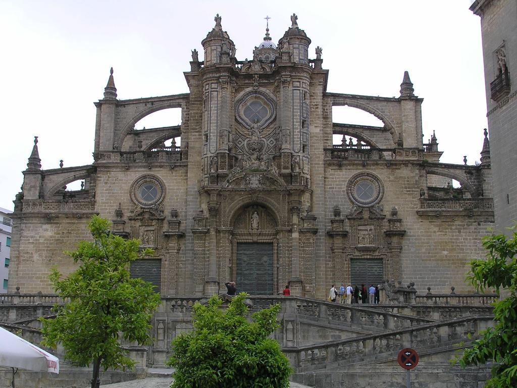 Trujillo Hotel Jerez de la Frontera Exterior photo